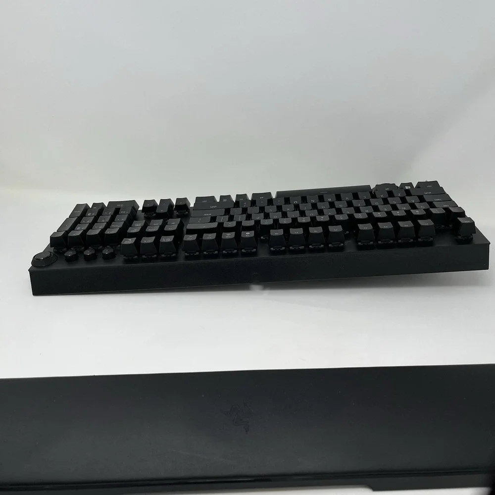 Razer BlackWidow Elite Mechanical Gaming Keyboard RZ03-0262 Wired Black w/ Wrist